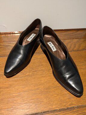 9 & Co black leather pump , size 7 Medium